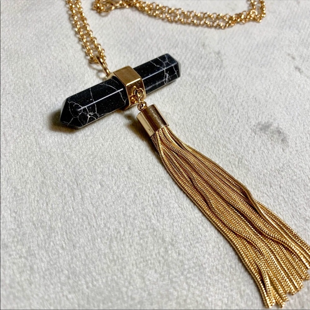 Mango Stone Pendant and Gold Tassel Necklace